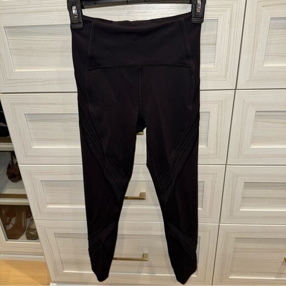 Lululemon Bootcamp Ready Tight 25"
Black 4 - Picture 7 of 14